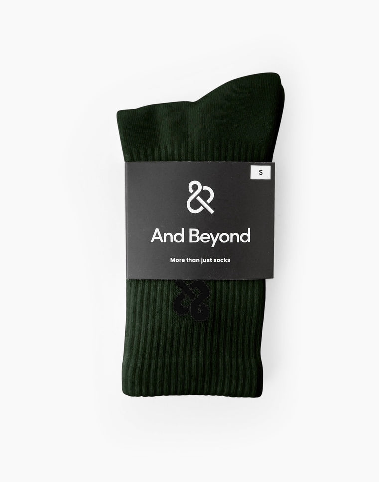 And Beyond classic crew sock in army green